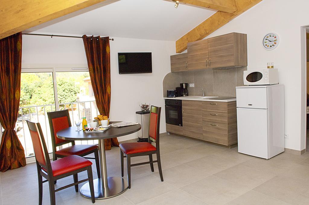 The Originals City, Hotel Les Bastides Du Gapeau Sollies-Toucas Room photo